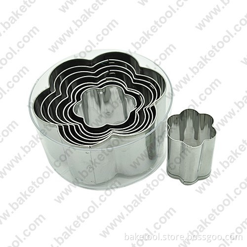 8pcs Metal Flower shape cutters with plain edge